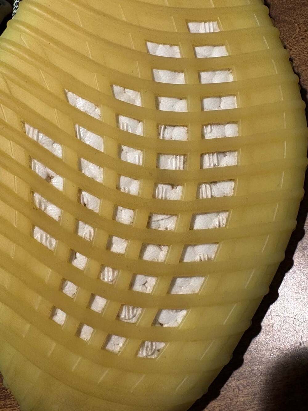 Adidas Yeezy Boost 350 V2 Yecheil Size 10.5 - Picture 8 of 13
